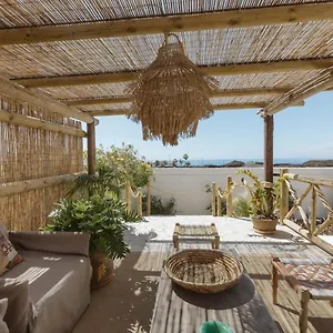 https://villa-lily.puertodelcarmen-hotels.org